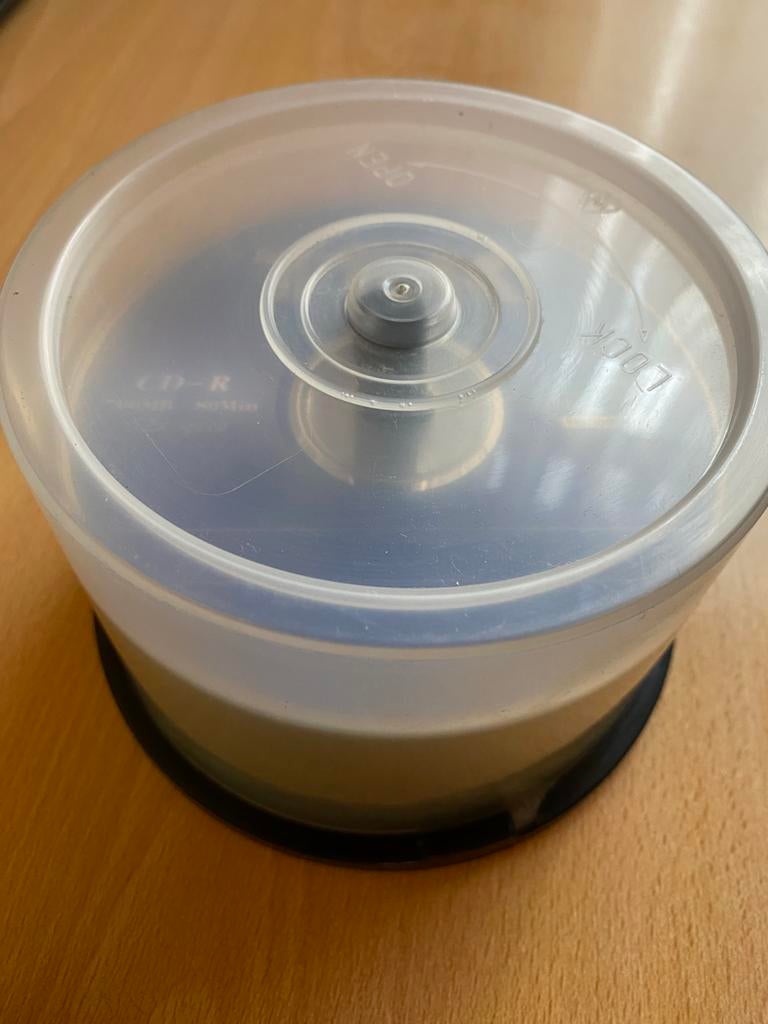 Nieuwe CD-R (40 CD-R), prijs: €7, Computers en Software, Beschrijfbare discs, Ophalen of Verzenden, Zo goed als nieuw, Cd