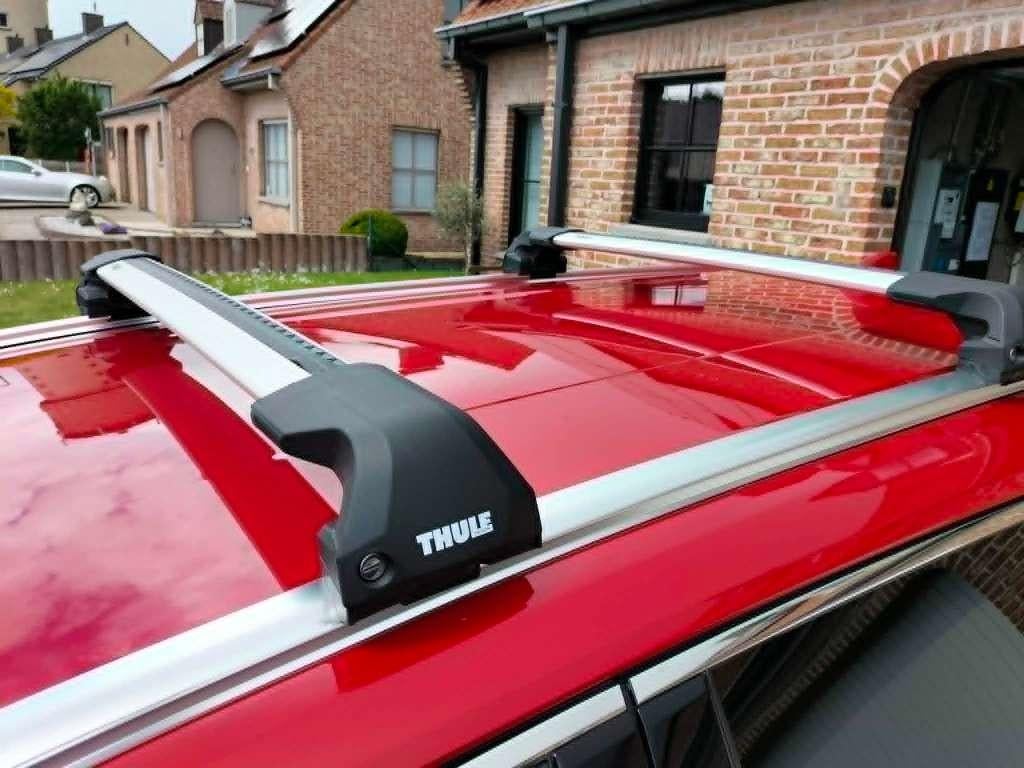 Thule Wingbar Edge - Corolla Touring Sports, Auto diversen, Dakdragers, Ophalen, Zo goed als nieuw