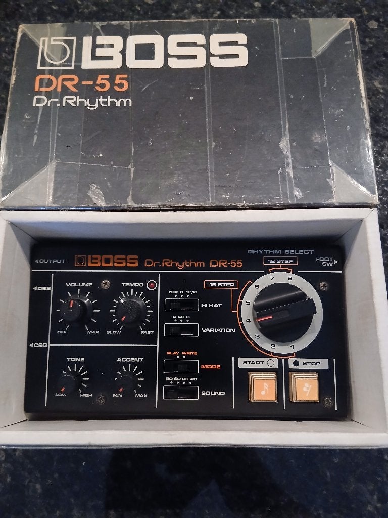 Boss DR-55 Dr. Rhythm drummachine, Ophalen, Boss
