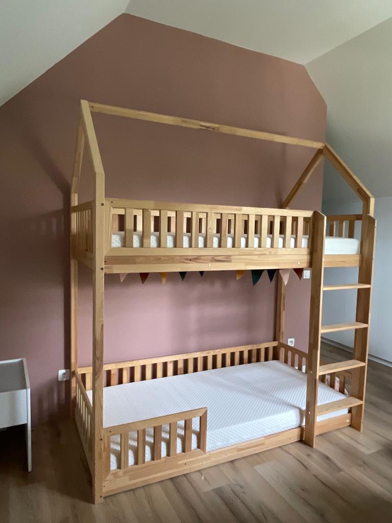 Stapelbed huis, Ophalen, Zo goed als nieuw, Stapelbed