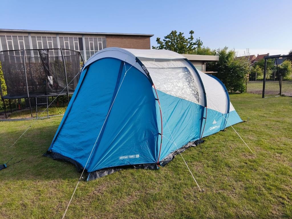 Tent Quechua Arpenaz Family 4.1 Fresh&black., Caravans en Kamperen, Ophalen