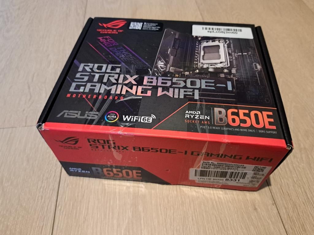 Asus rog strix b650e-1 gaming wifi moederbord mini gloednieu, Computers en Software, Ophalen of Verzenden, Nieuw