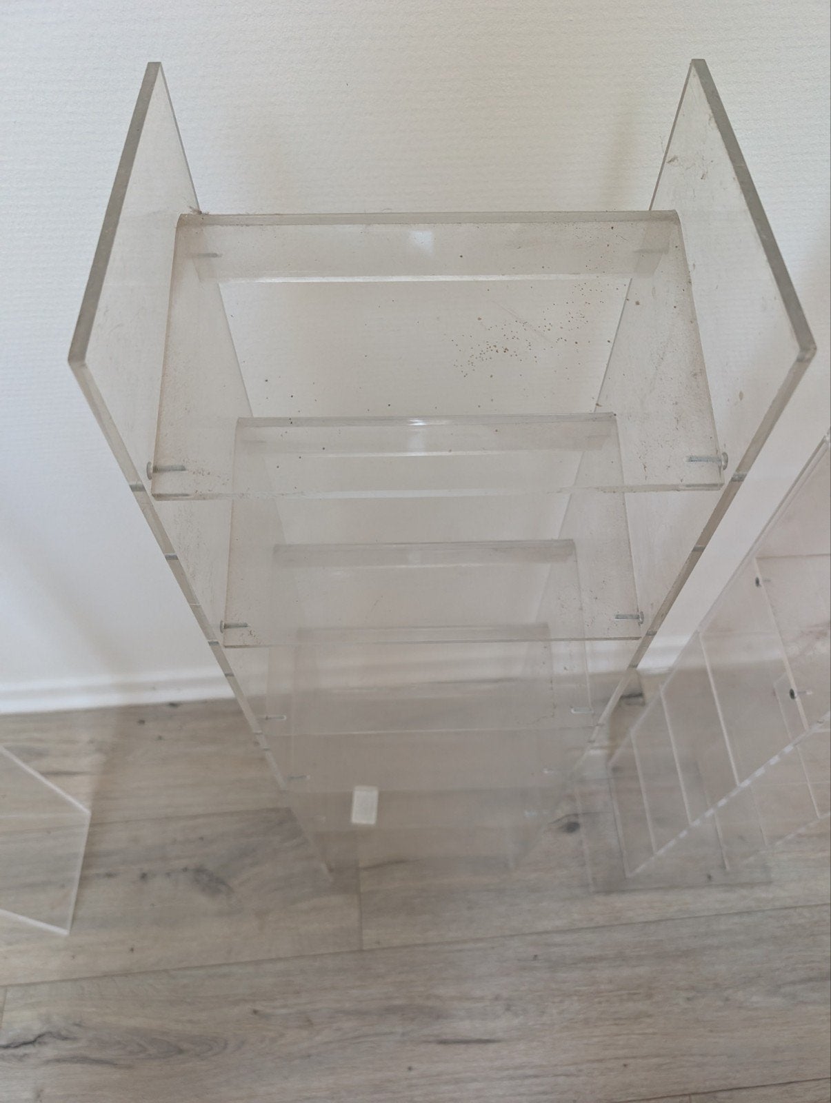 Lot de 3 étagères et autre plexiglass, Enlèvement