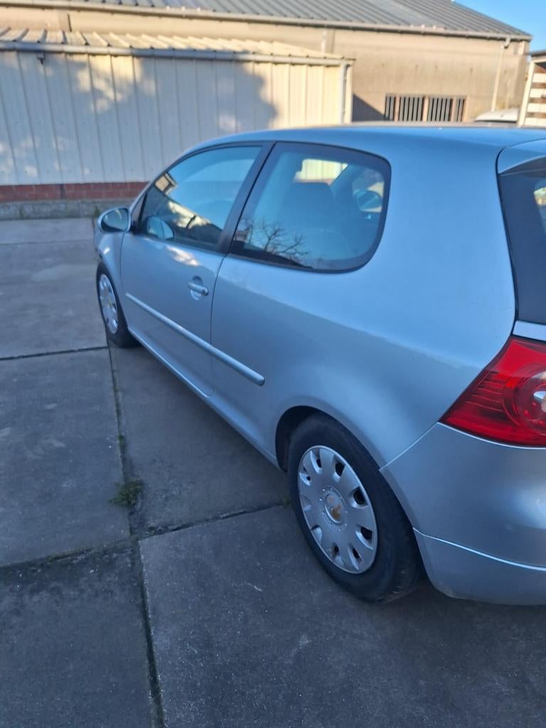 Vw golf 5 1.4 benzinne schade, Autos, Achat, Essence, Golf, Particulier