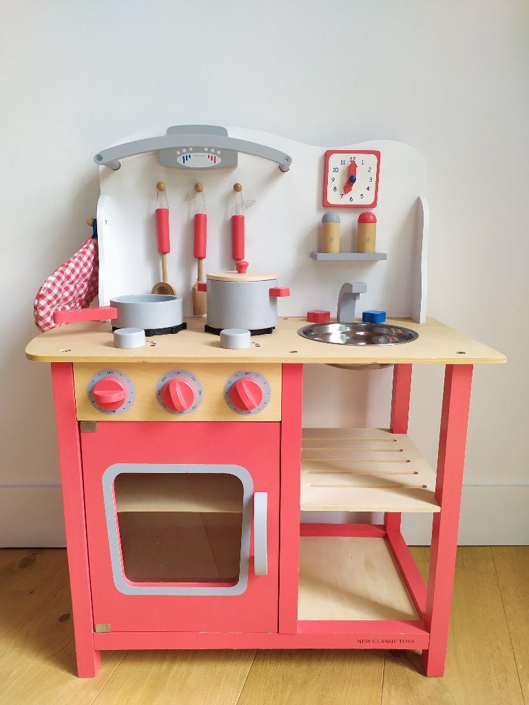 Houten speelgoedkeuken New Classic Toys, Kinderen en Baby's, Ophalen, Gebruikt, Meubelstuk of Keukentje