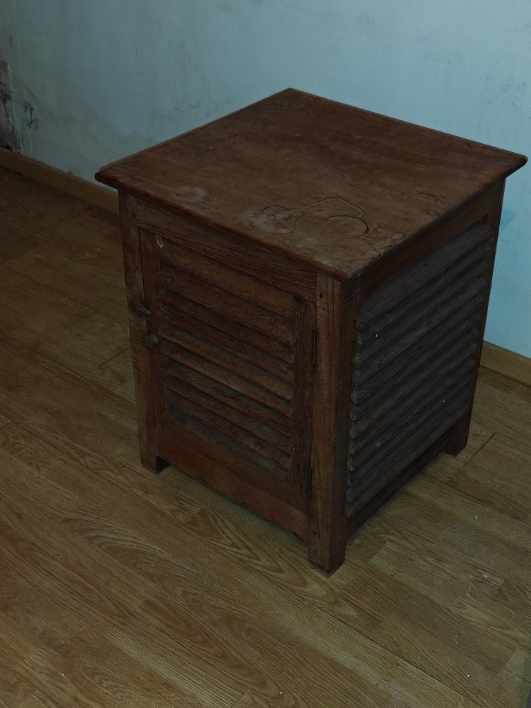 Stoer Rustiek Houten Louvre Kastje, Ophalen