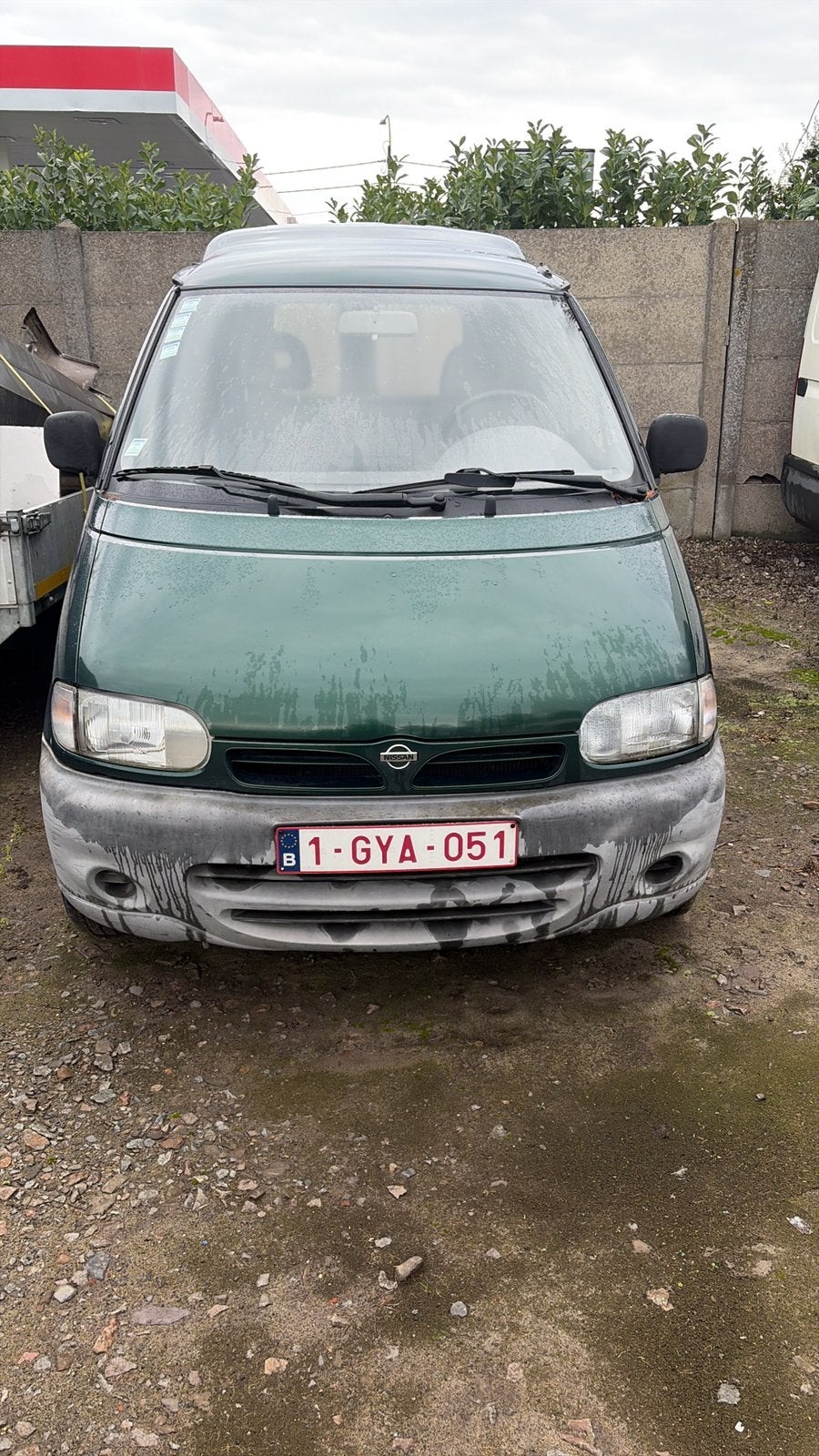 Nissan vanette 2.3 diesel, Zwart, 2300 cc, Particulier, Te koop