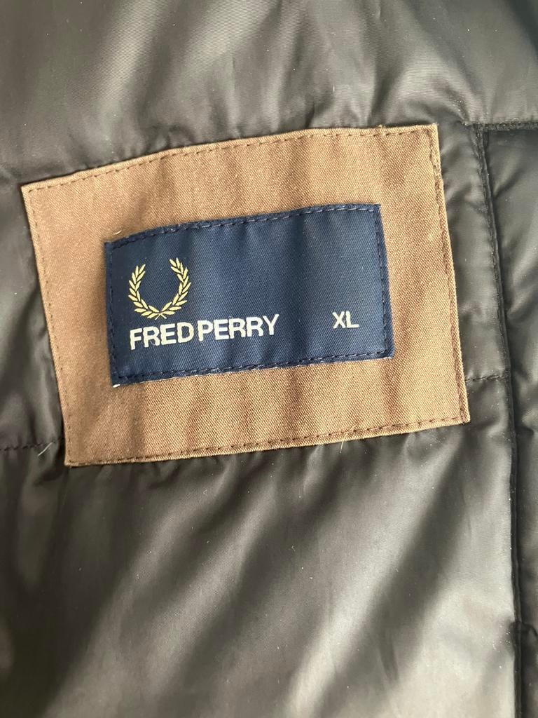 Fred perry, Enlèvement ou Envoi, Comme neuf