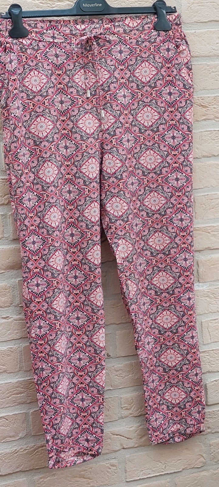 broek maat 42 primark elastiek in achterzijde, Vêtements | Femmes, Culottes & Pantalons, Taille 42/44 (L), Enlèvement ou Envoi