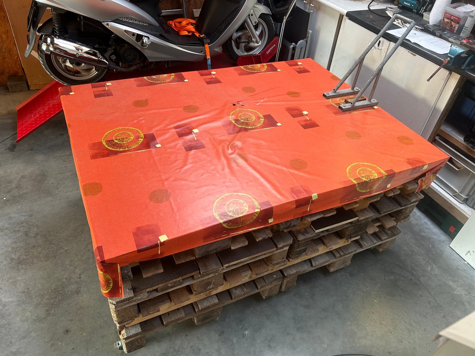 Werktafel voor scooters., Ophalen, Gebruikt