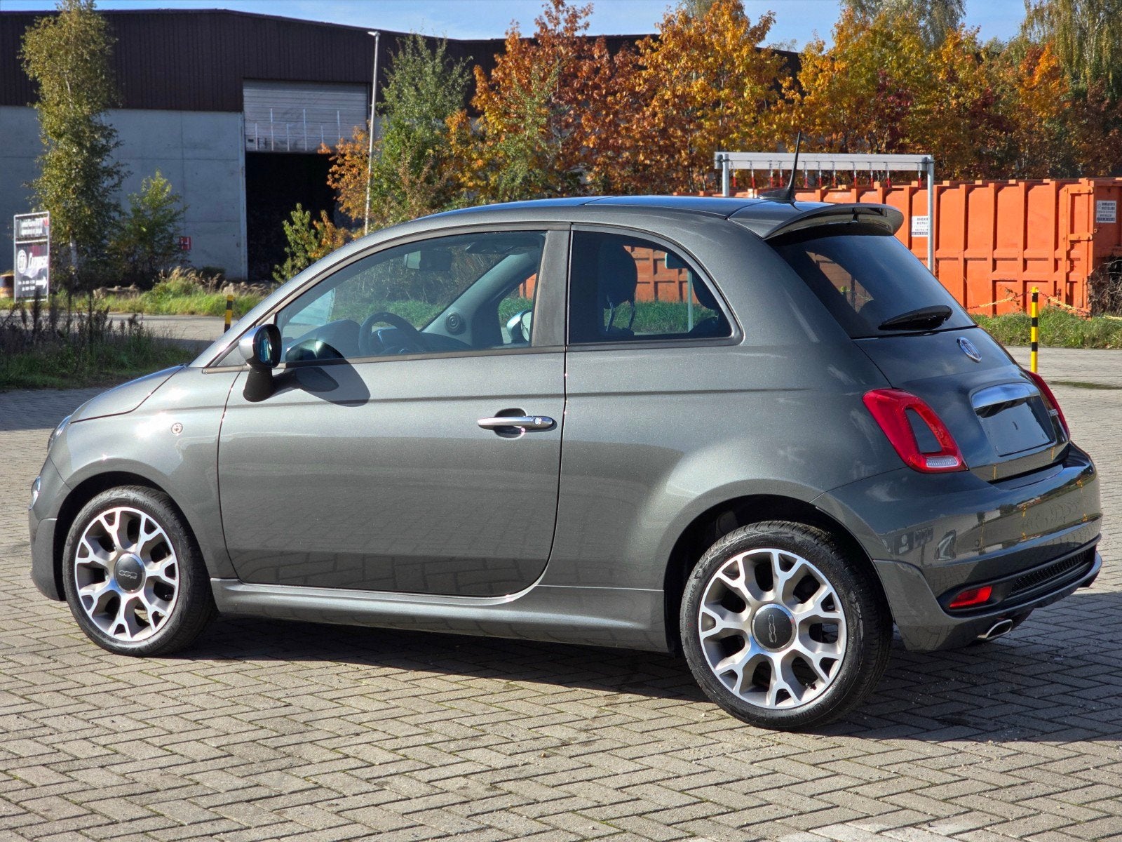 Fiat 500s hybrid bj2021 met 14.780km inc 12m garantie, Auto's, Euro 6, Bedrijf, Hybride Elektrisch/Benzine, Sportstoelen