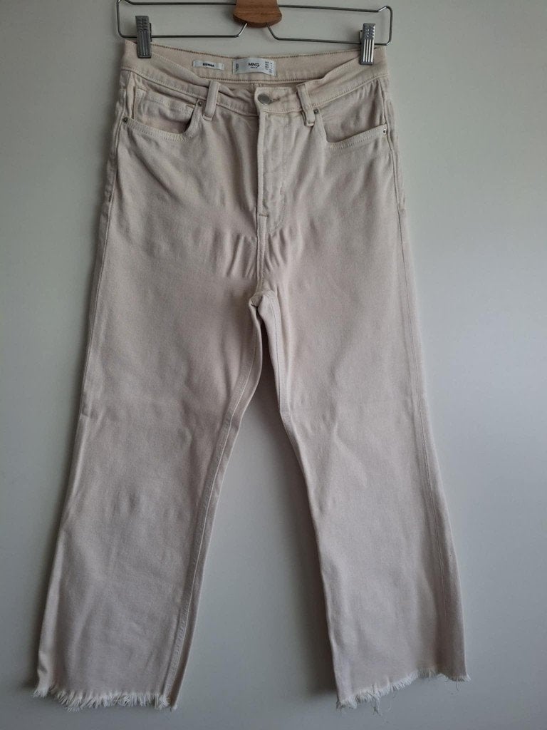 Damesbroek MNG maat 38, Kleding | Dames, Broeken en Pantalons, Maat 38/40 (M), Beige, MNG, Ophalen of Verzenden