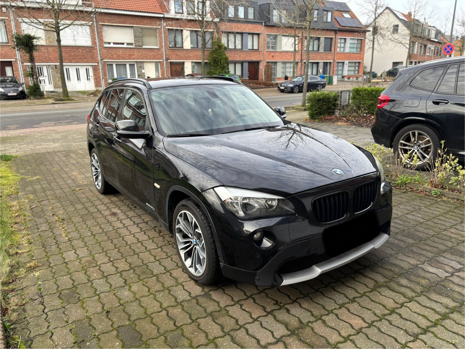 BMW X1 - 2011 - 2.0 diesel - 278.000 km., X1, Euro 5, Achterwielaandrijving, Zwart