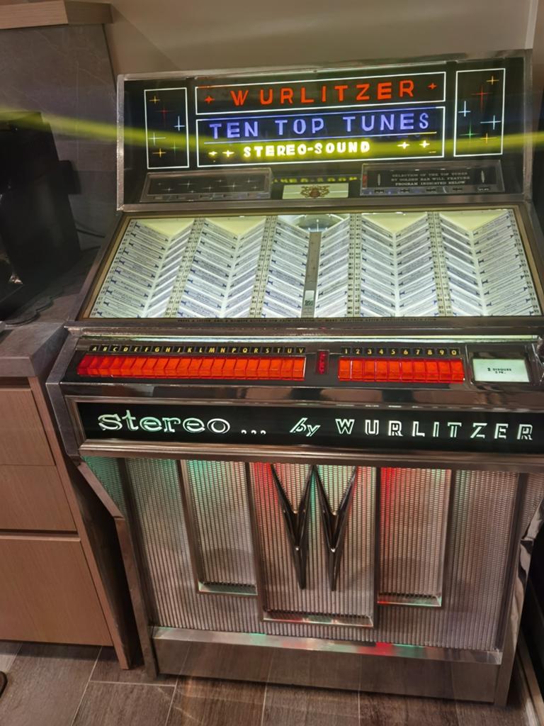 Jukebox wurlitzer, Ophalen, Zo goed als nieuw
