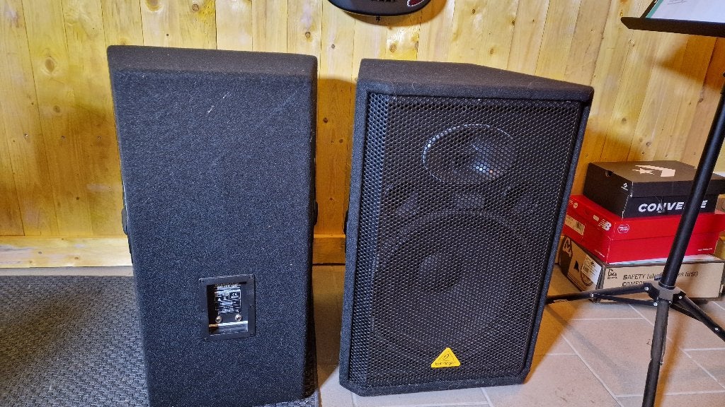 Behringer Eurolive VS1520 paar — 15" passieve luidsprekers, Ophalen, Zo goed als nieuw, Party speaker, Overige merken