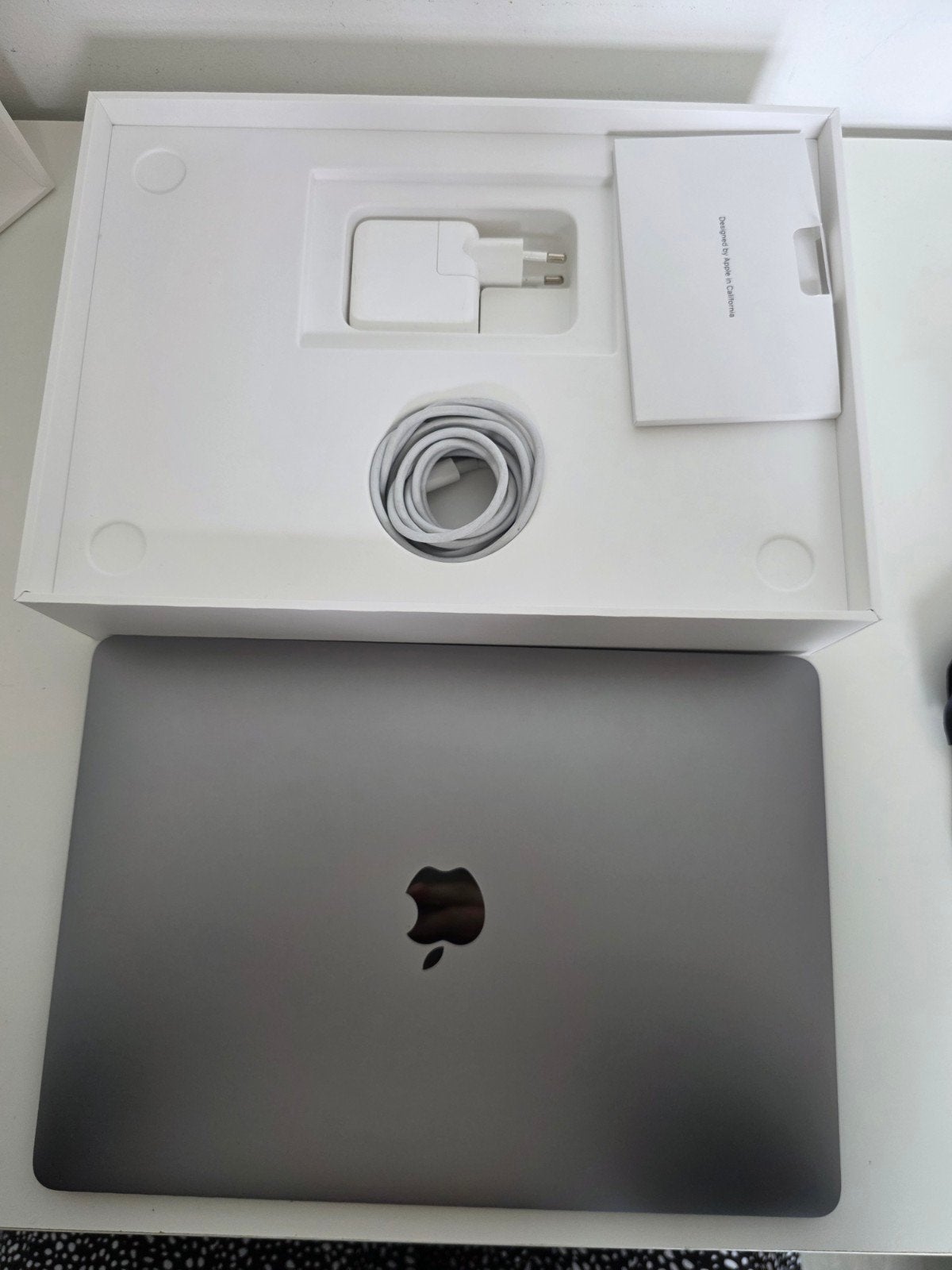MacBook Air 2020 – Silver – 256 Go – 8 Go RAM, Enlèvement ou Envoi
