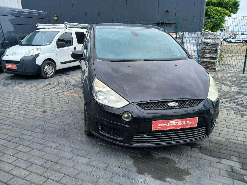 FORD S-MAX, Autos, Ford, Entreprise, B-Max, ABS, Phares directionnels, Régulateur de distance, Airbags, Air conditionné, Alarme