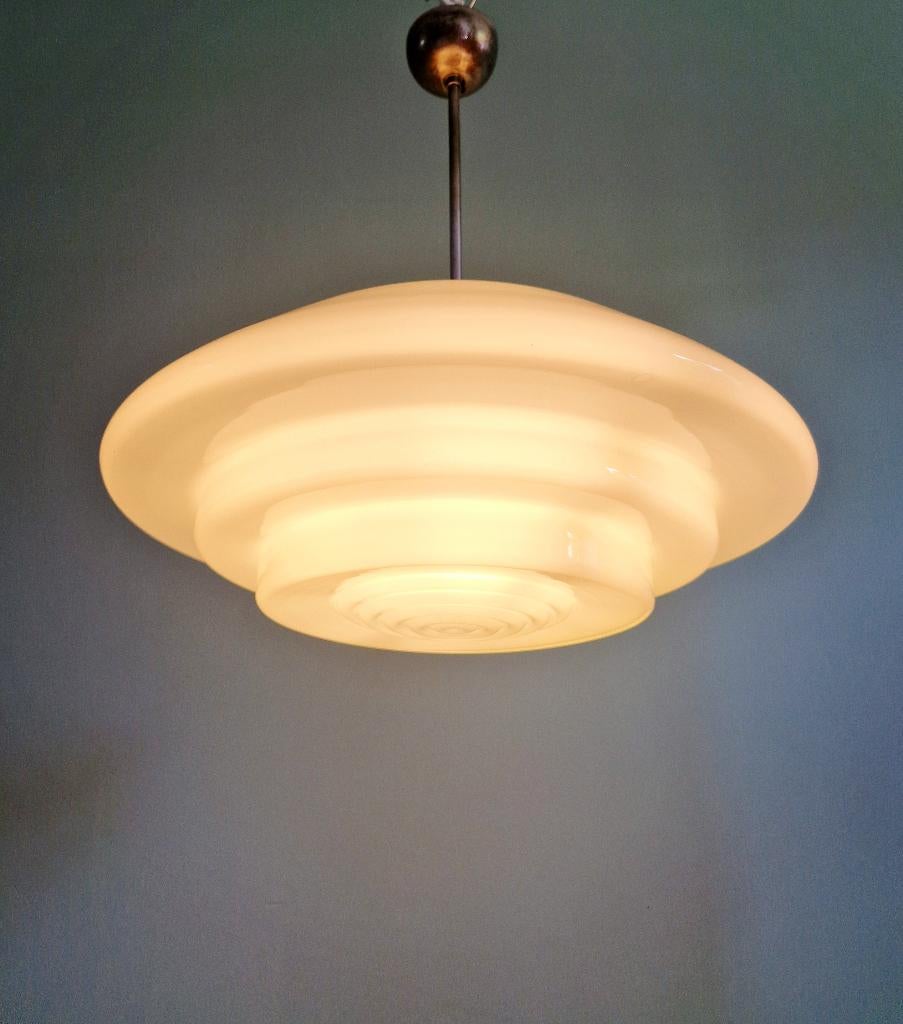 Suspension Bauhaus XXL en opaline blanche, années 1930, Enlèvement ou Envoi