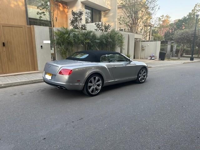 2014 BENTLEY GTC CABRIO 26000KM V8 ENGINE NOT V12, Auto's, Automaat, Cabriolet, Leder, Continental GTC