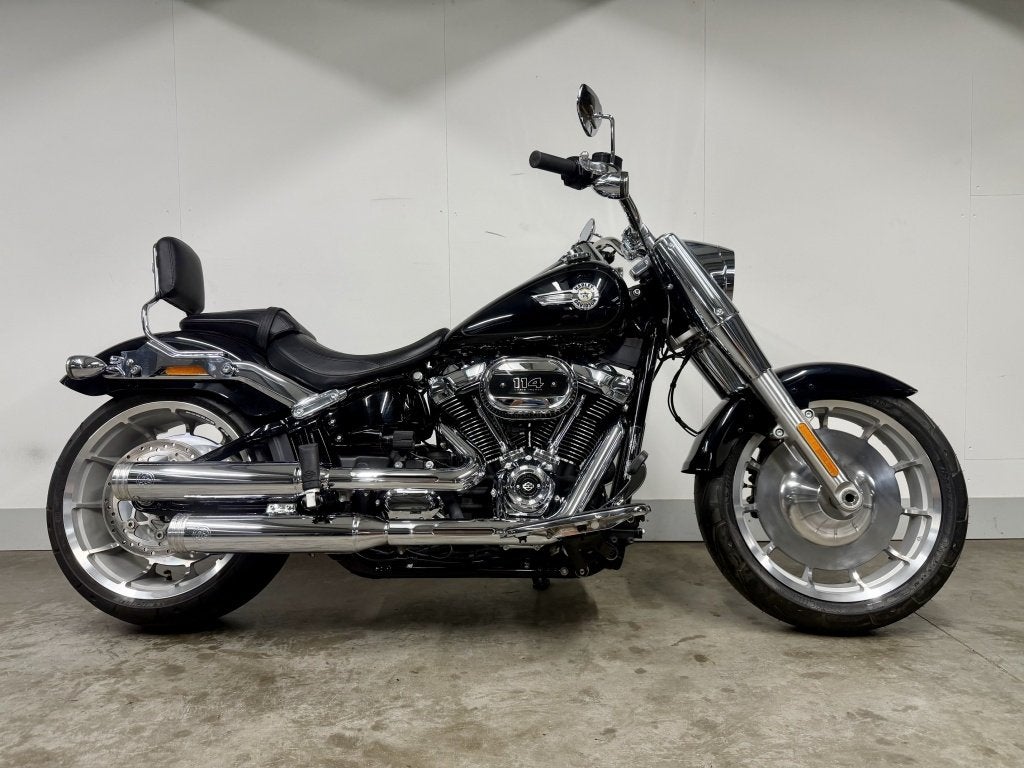Harley-Davidson SOFTAIL FLFBS FAT BOY MET ELEKTRONISCH REGEL, Motoren, Harley-Davidson, Customerservices@harley‑davidson.com, 3700 West Juneau Avenue
WI 53208  Milwaukee, US
