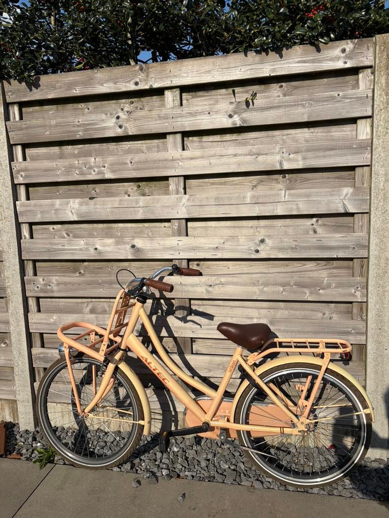 Leuke meisjesfiets met torpedo en bagagerekjes, Enlèvement, Comme neuf