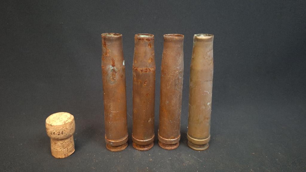 WO2 Duitse 2cm flak hulzen LEEG, Verzamelen, Militaria | Tweede Wereldoorlog, Ophalen of Verzenden