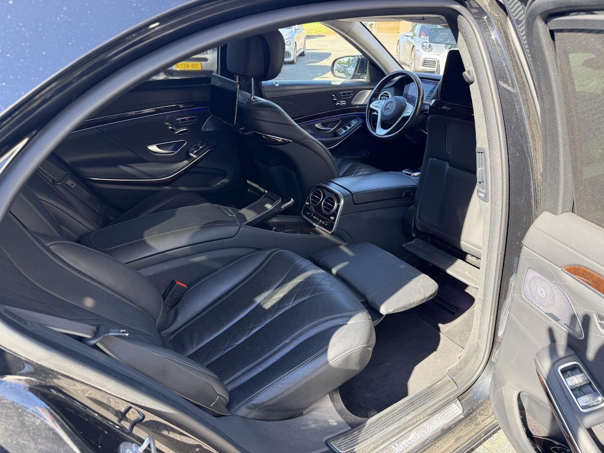 Mercedes-Benz S-klasse 560 4Matic Lang Premium Plus | Chauff, Auto's, Automaat, Gebruikt, Zwart, Leder