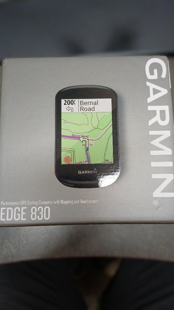 Garmin Edge 830 + accessoires, perfecte staat, Fietsen en Brommers, Ophalen of Verzenden, GPS, Zo goed als nieuw