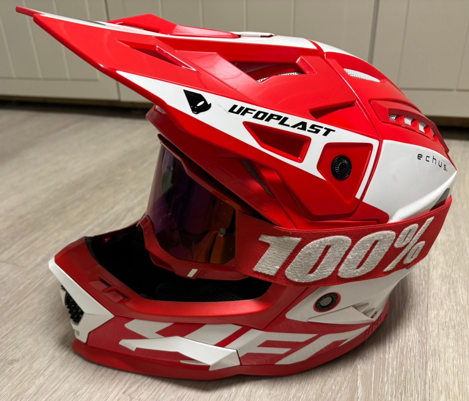 Helm Ufoplast Echus Rood maat 55-56cm, Motoren, M, Tweedehands, Ophalen, Overige merken