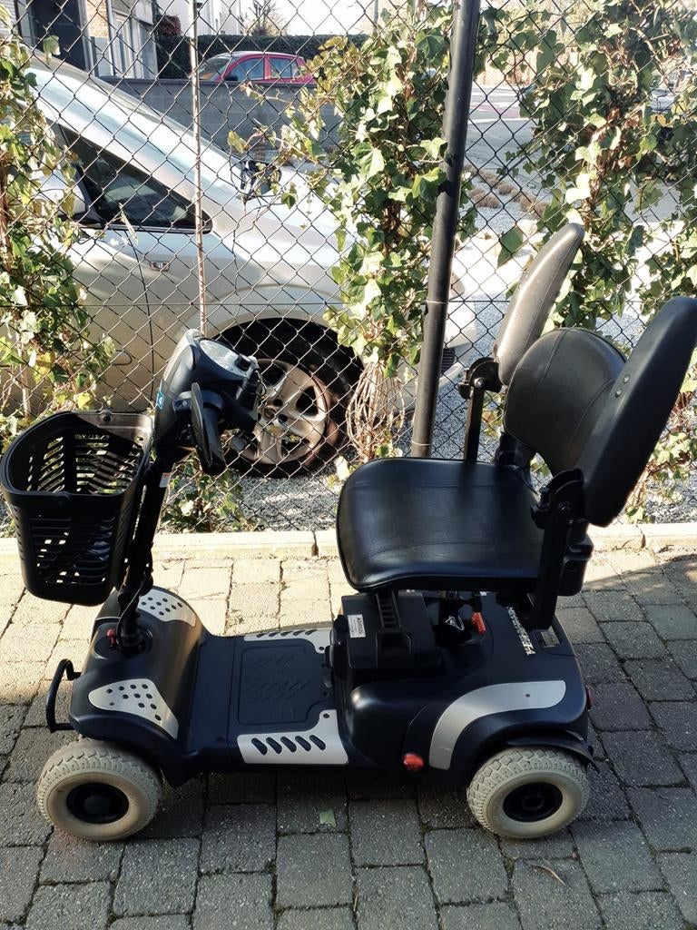 Prachtige scootmobiel
MET NIEUWE ACCU'S!!
venus 4., Diversen, Ophalen