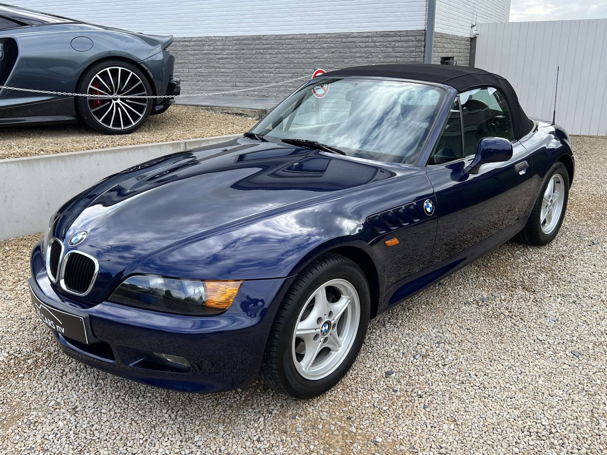 BMW Z3 1.8i (bj 1997), Auto's, Achterwielaandrijving, Cabriolet, Leder, Bedrijf