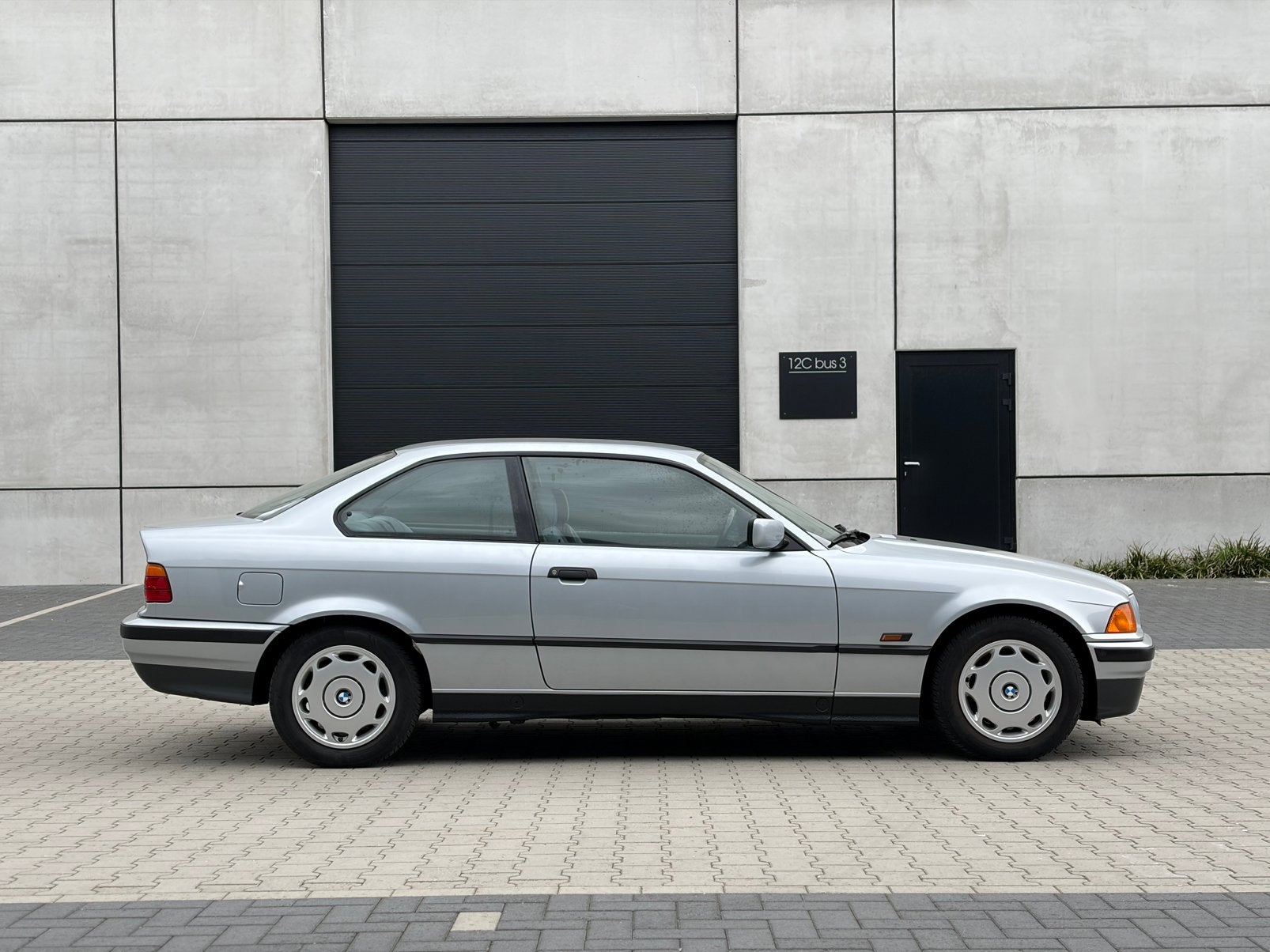 BMW 316i E36 coupe | Oldtimer | Automaat | Mooie staat, foto 6