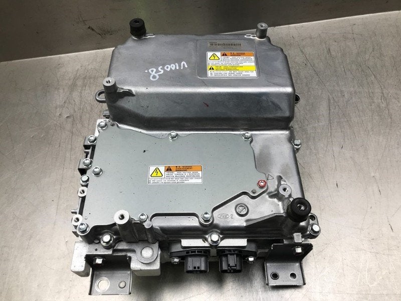 INVERTER ABS Mitsubishi Outlander (GF / GG) (|9410A130|), Gebruikt, Mitsubishi