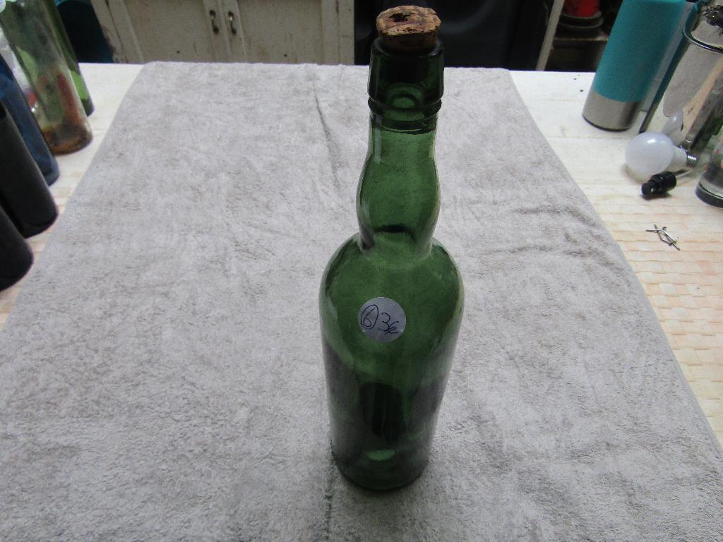 lege wijnfles, gegoten glas, H33-D8-P0, 1250 g, Ophalen of Verzenden