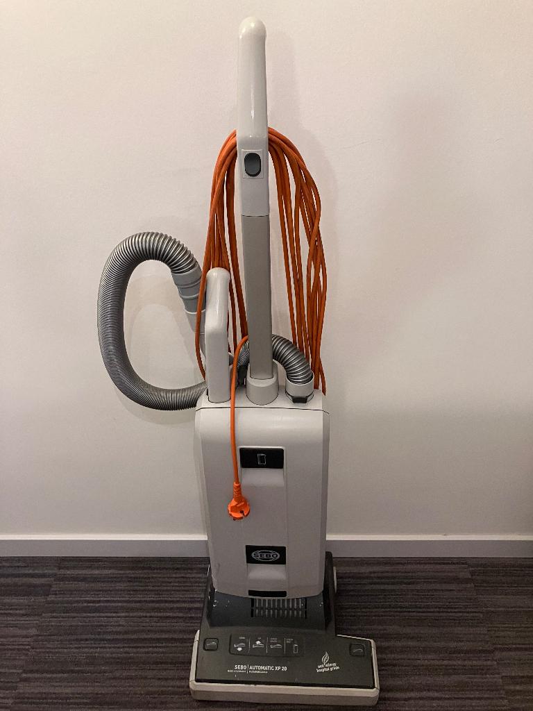 Stofzuiger, Ophalen, Gebruikt, Stofzak, Minder dan 1200 watt