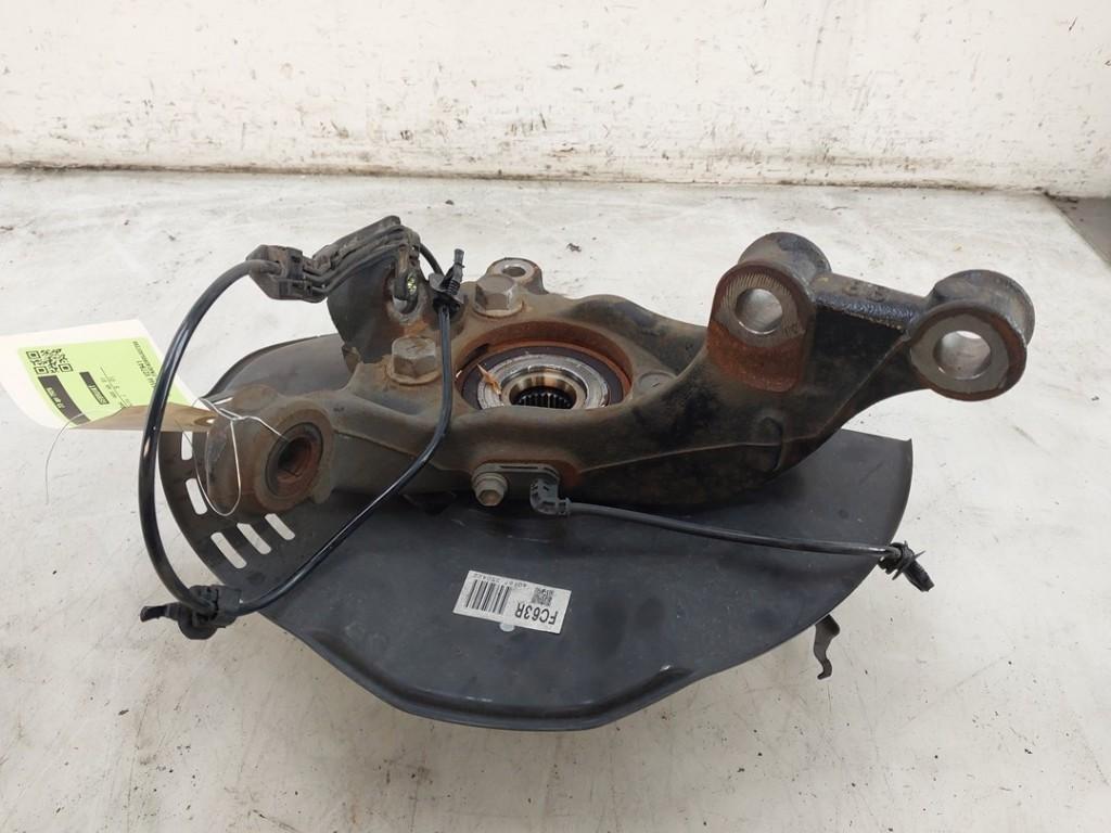 FUSEE AVANT DROITE Toyota Corolla Cross (|4321110130|), Dhr. J. Ham, Administratie@autoham.nl, Toyota, Utilisé