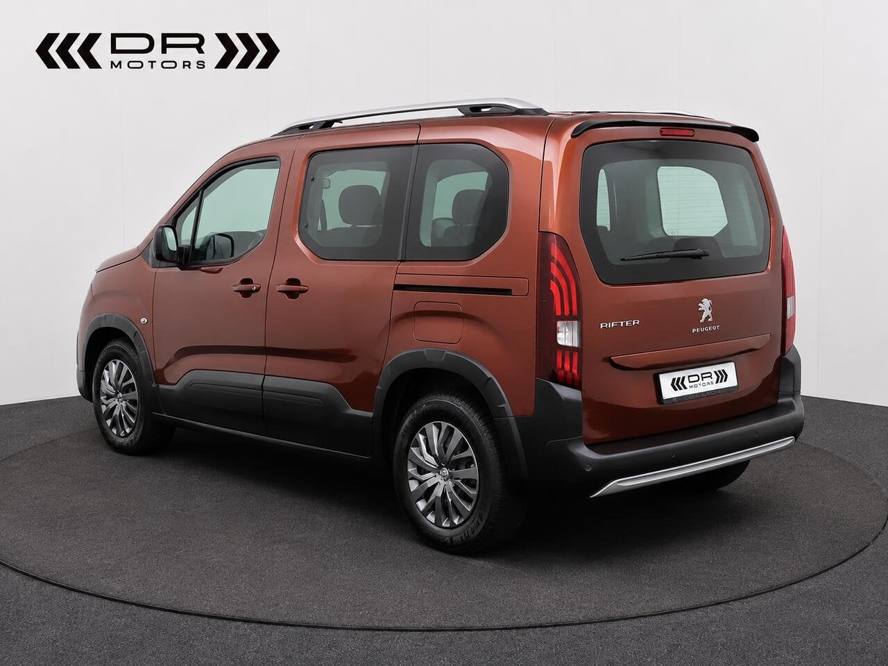 Peugeot Rifter APPLE CARPLAY/ ANDROID - LANE DEPARTURE, USB, 0 kg, Bedrijf, 5 deurs