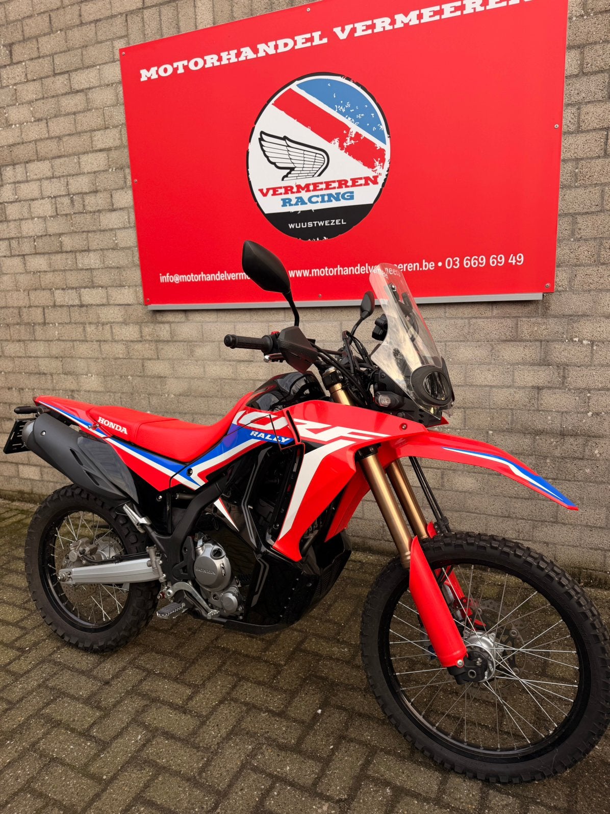 Honda CRF 300 Rally, Bedrijf, Enduro
