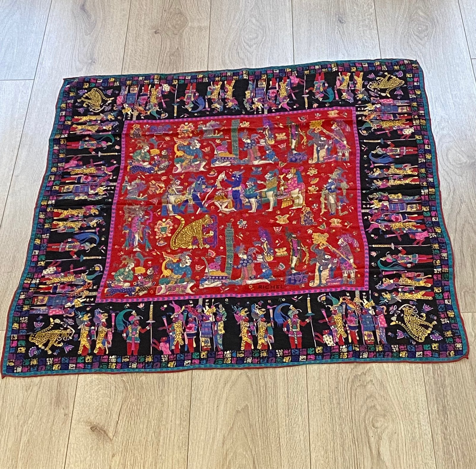 Foulards vintages en soie, RICHEL PARIS, prix: 15€, Vêtements | Femmes, Enlèvement ou Envoi, Comme neuf
