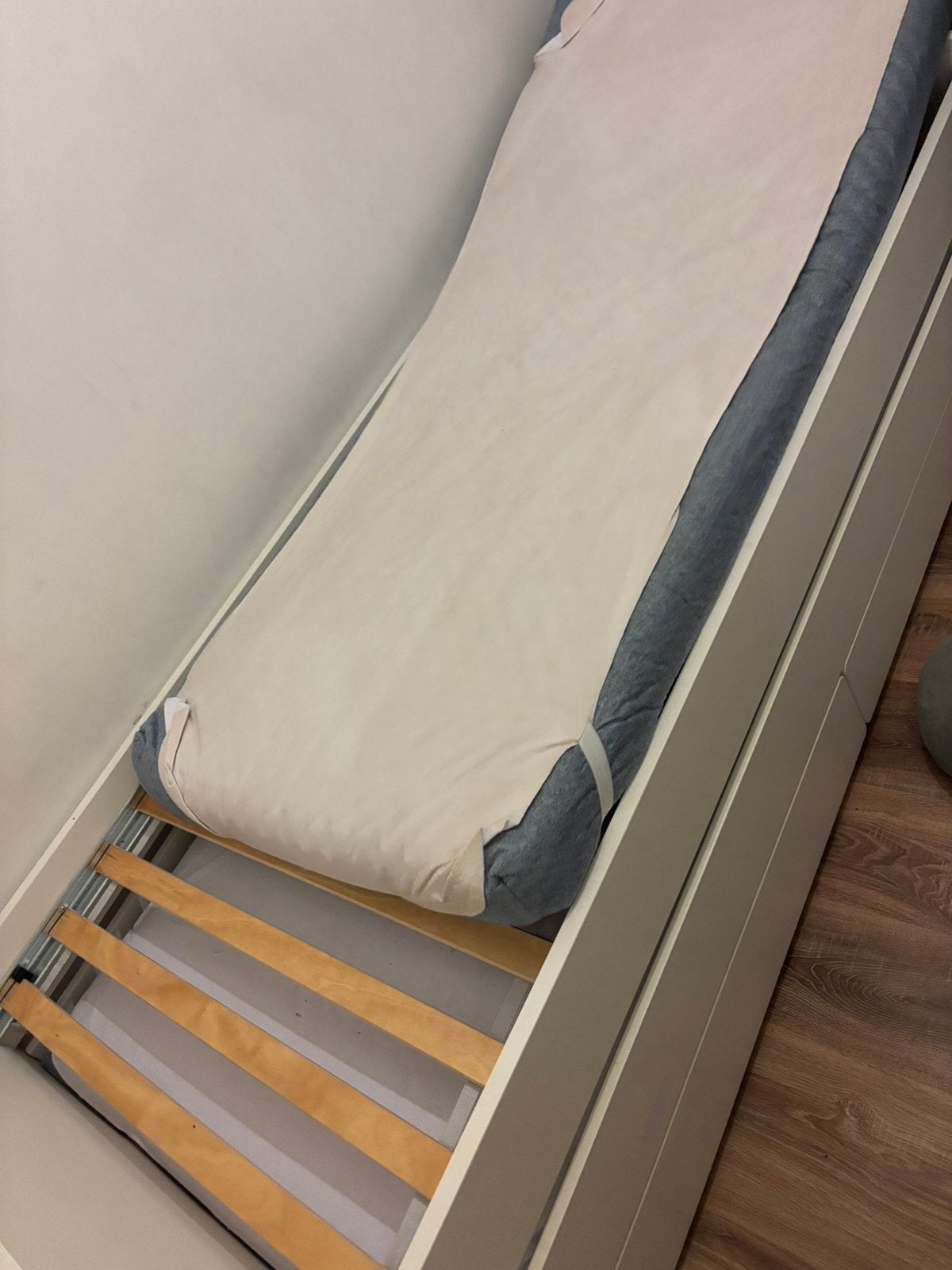 Lit gigogne IKEA pour 2 personnes à vendre, Maison & Meubles, Enlèvement, Comme neuf, Beige