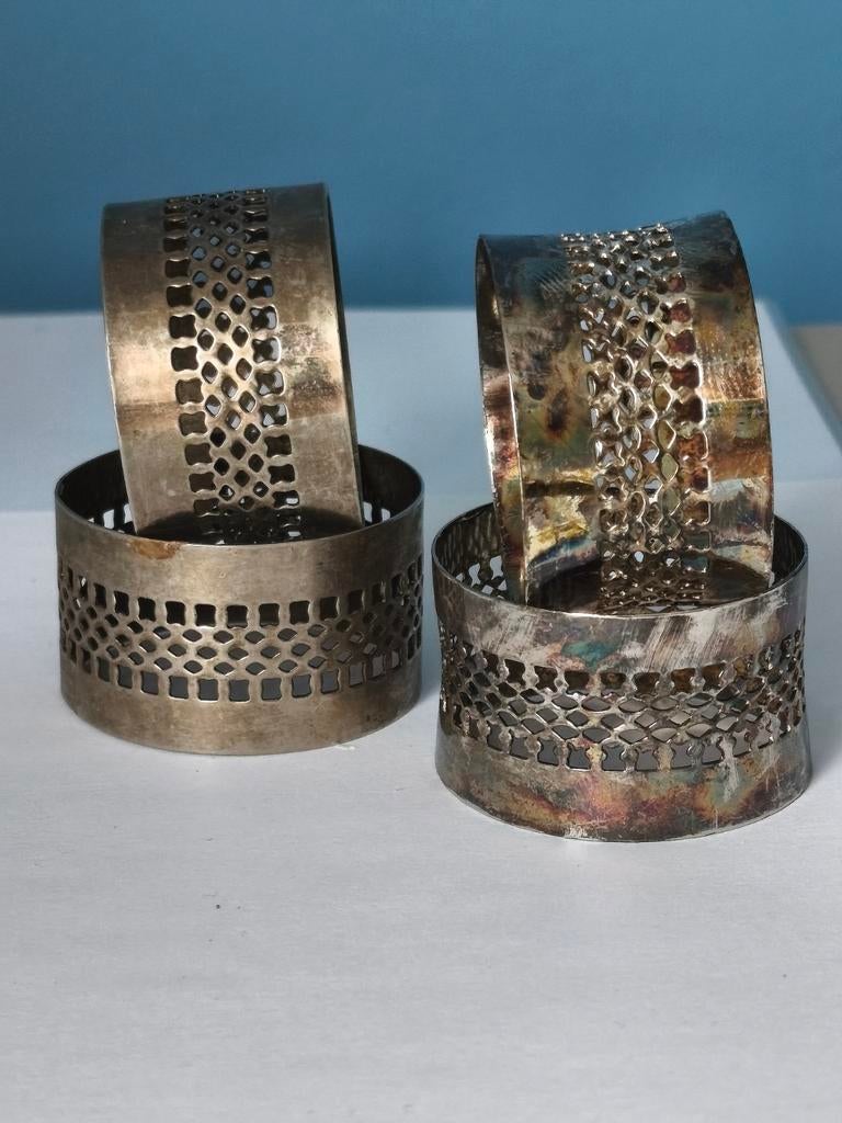 4 anciens ronds de serviettes argentés Art Déco et vintage, Envoi
