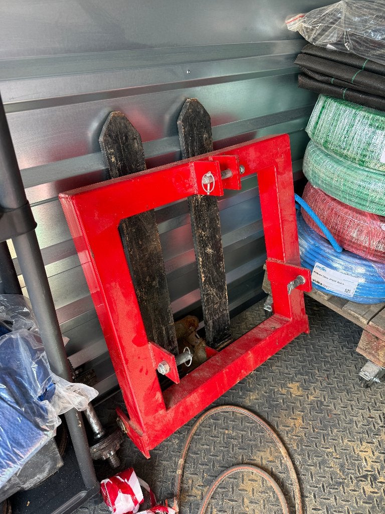 Verstelbare palletvork 700kg voor minitractor cat.1 TOP, Zakelijke goederen, Landbouw | Werktuigen, Ophalen