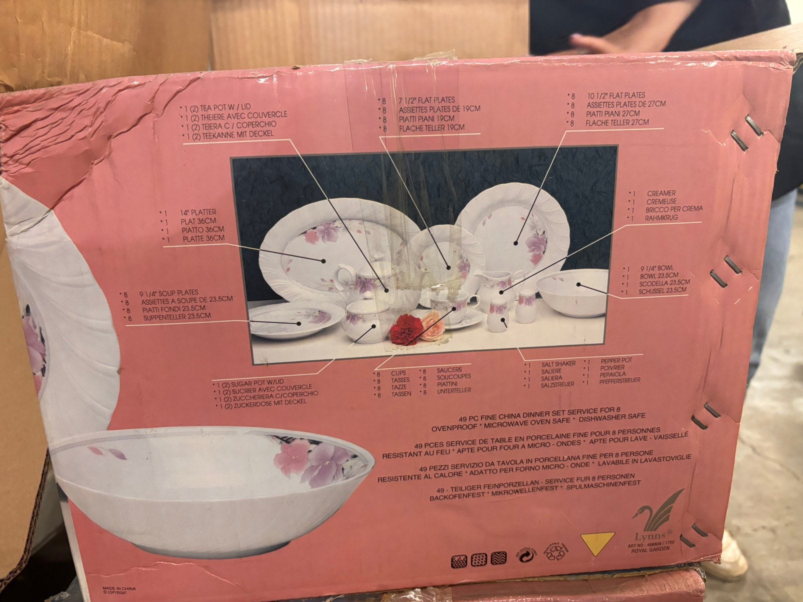 Servies grootmoeder, Huis en Inrichting, Ophalen, Zo goed als nieuw
