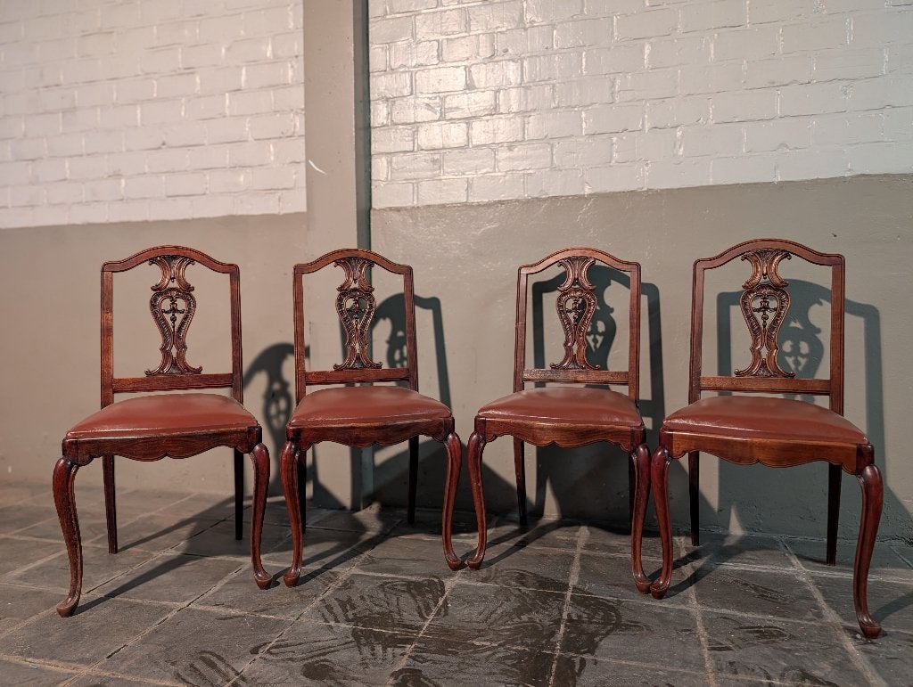 Vintage eetkamerstoel van massief hout in Queen Anne-stijl, Antiek en Kunst, Antiek | Meubels | Stoelen en Sofa's, Ophalen