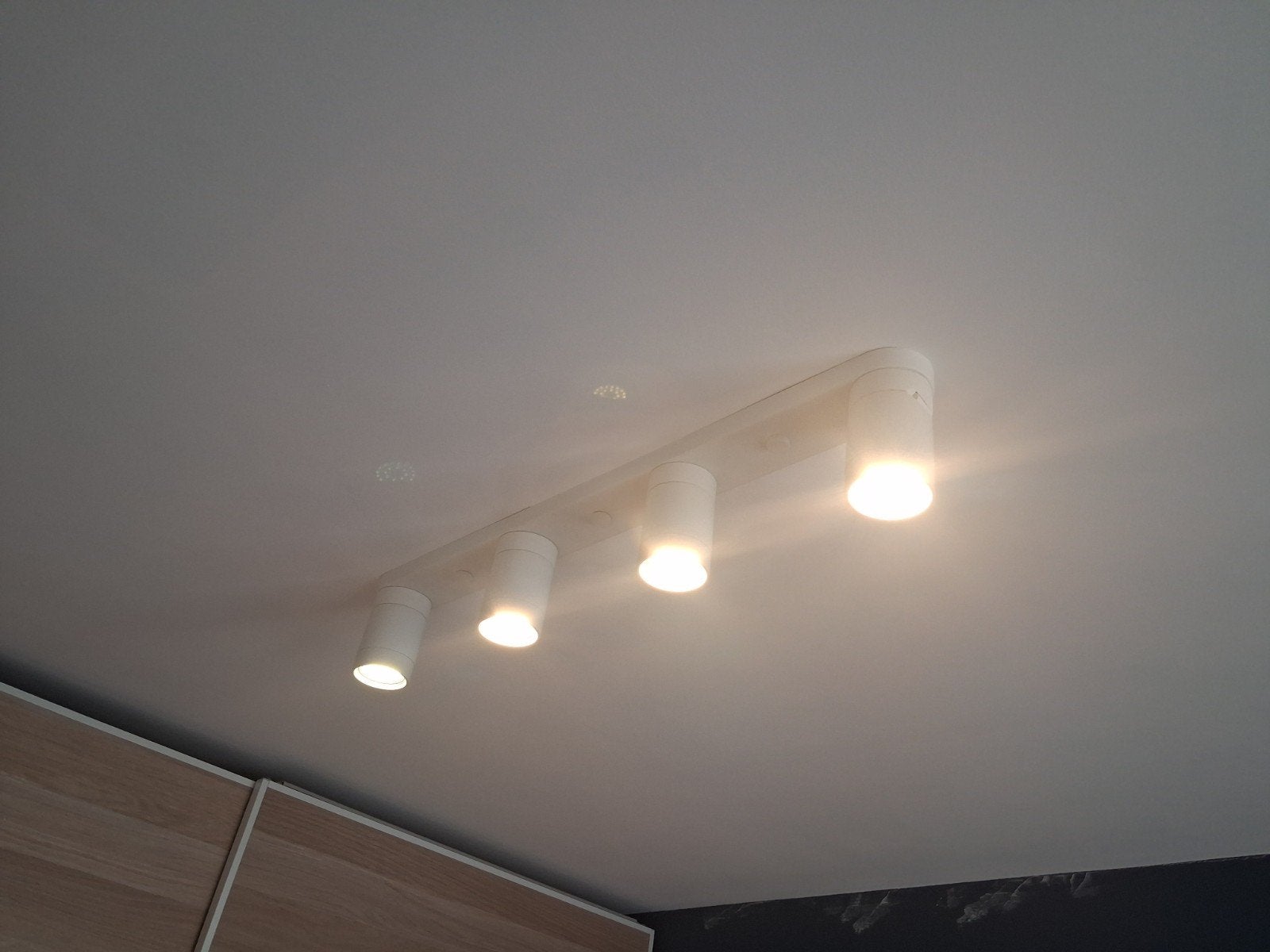 Spots de plafond Ikea, Maison & Meubles, Lampes | Plafonniers, Enlèvement