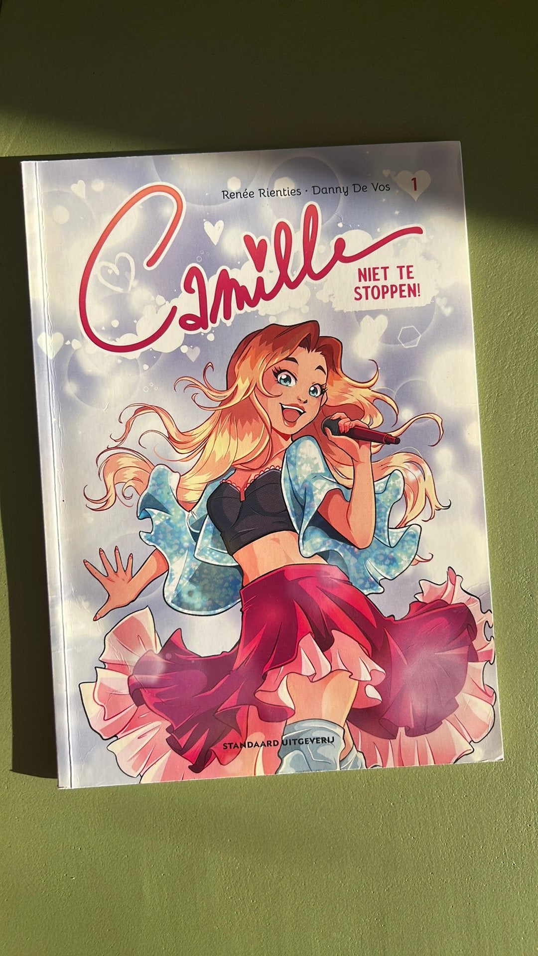 Boek camille dhont niet te stoppen, Ophalen, Zo goed als nieuw