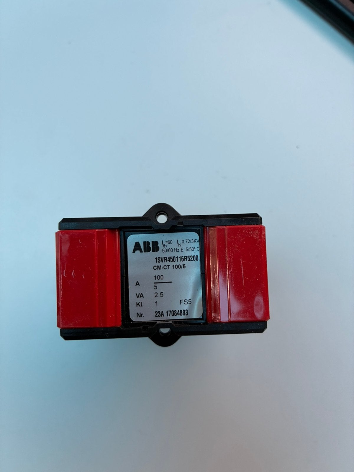 ABB CM-CT 100/5 stroomtransformator – nieuw in verpakking, Ophalen of Verzenden, Nieuw, ABB