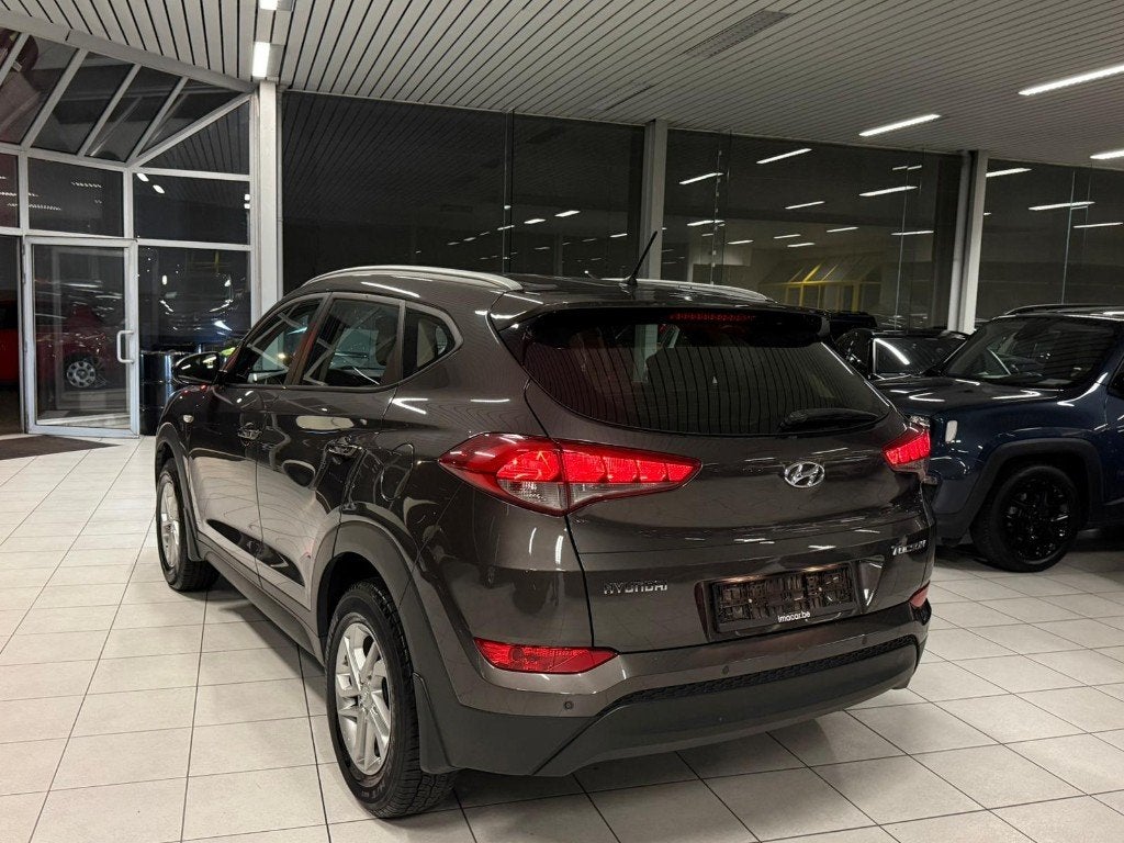 Hyundai Tucson 1.6i Essence 97kW Euro 6b Année 10/2015, Autos, Achat, Euro 6, Entreprise, 5 portes