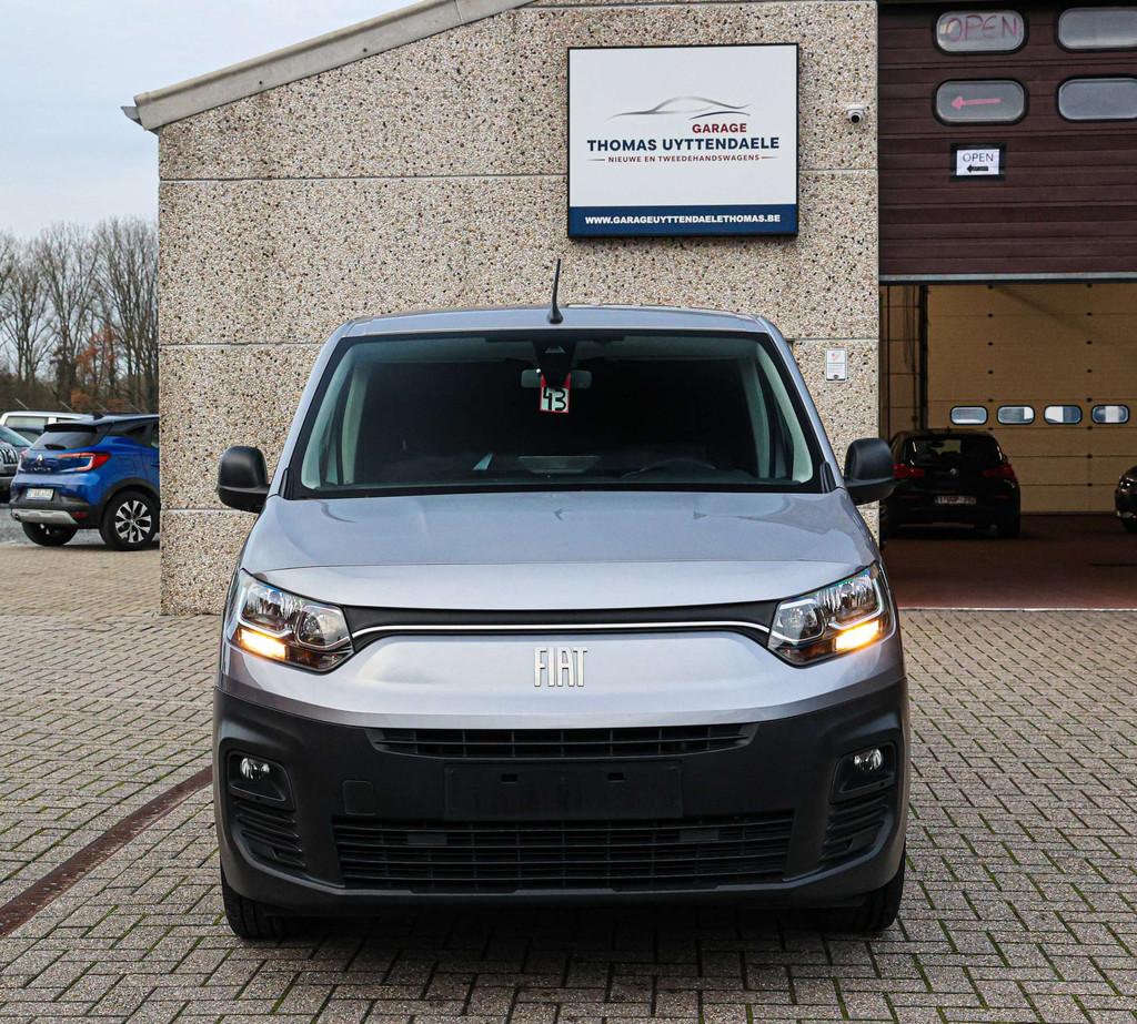 Fiat Doblò AUTOMAAT*NAVIGATIE*ACHTERUITRIJCAMERA*APPLE-CARP, Auto's, 4 deurs, Stof, Gebruikt, 4 cilinders