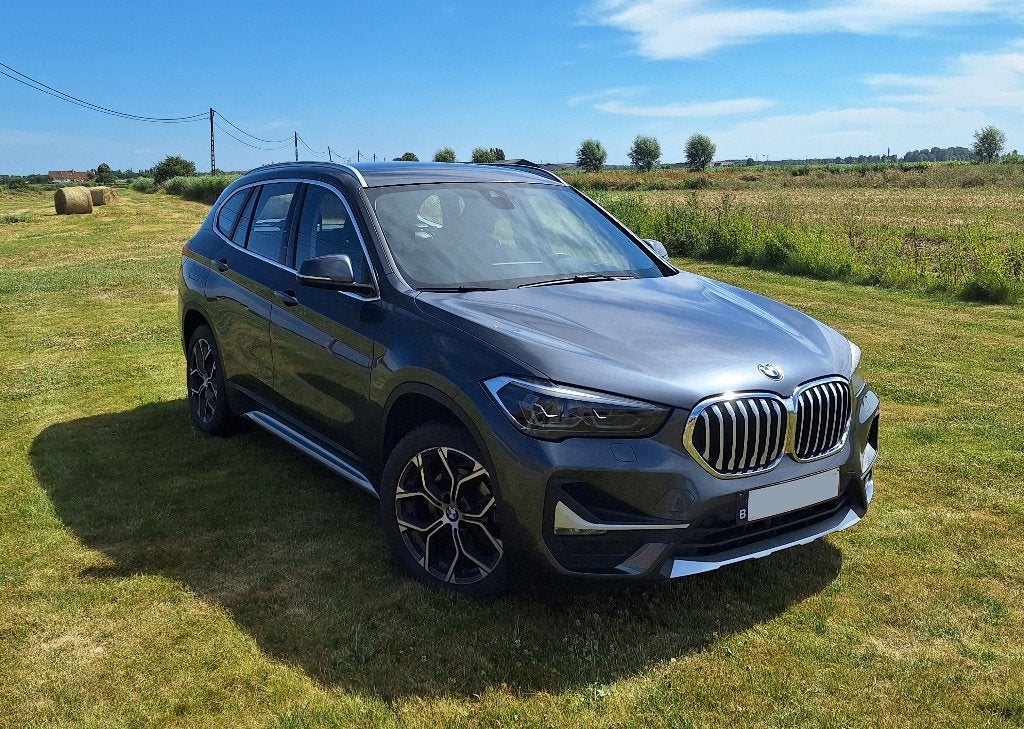 BMW X1 sDrive 18i, automaat, benzine, 74 000 km, Auto's, BMW, Leder en Stof, Parkeersensor, Particulier, 3 cilinders